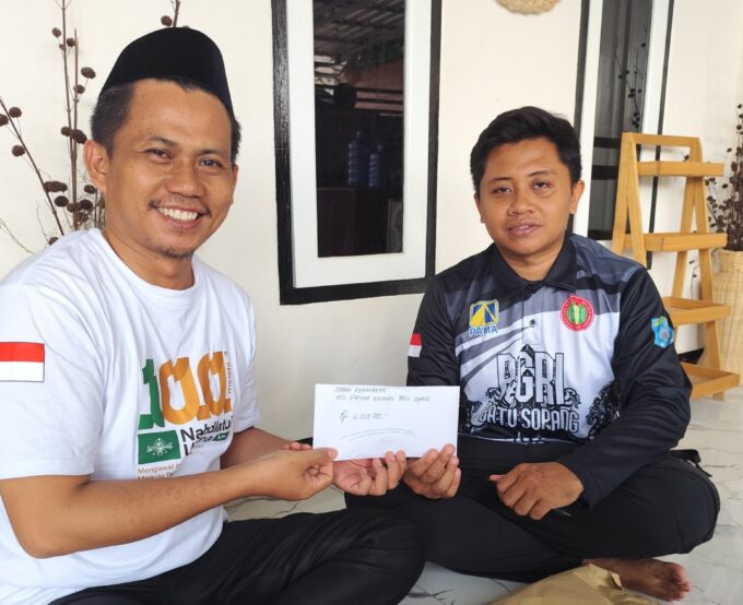 Donasi Kebakaran Muara Adang, Wujud Kepedulian Siswa MTs Fathur Rahman Batu Sopang